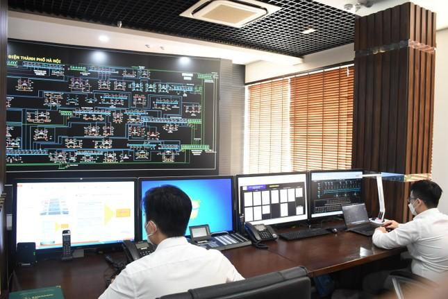 Trường hợp giá bán lẻ điện bình quân tính toán tăng từ 1% đến dưới 5% so với giá bán lẻ điện bình quân hiện hành và trong khung giá, EVN được quyền quyết định điều chỉnh tăng giá bán.