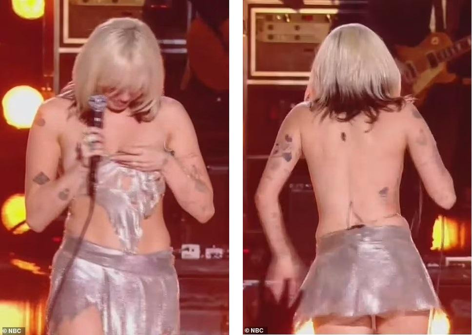 May mắn người đẹp 9x kịp thời giữ lại, không để lộ đôi &quot;gò bồng đảo&quot; trên sóng trực tiếp.