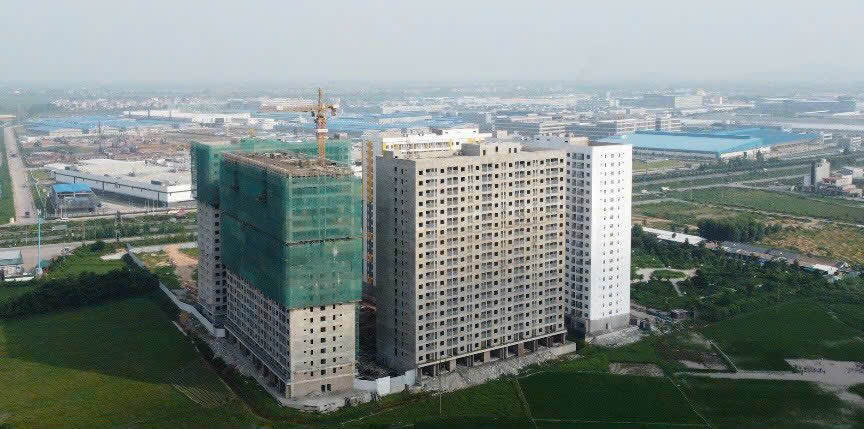 Theo cử tri Bắc Giang, rất ít người lao động thu nhập thấp mua được nhà ở công nhân do giá bán cao và không đáp ứng được những quy định về vay vốn, về điều kiện được mua. Theo cử tri Bắc Giang, rất ít người lao động thu nhập thấp mua được nhà ở công nhân do giá bán cao và không đáp ứng được những quy định về vay vốn, về điều kiện được mua.