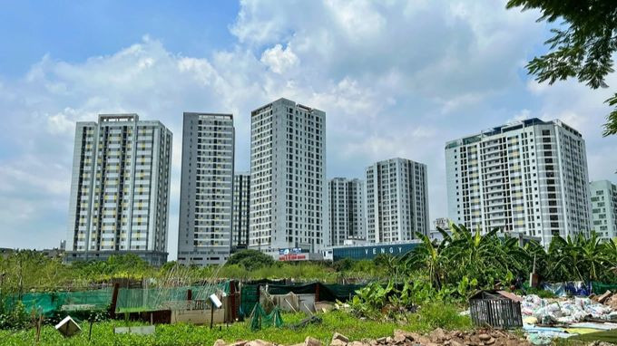 Cử tri kiến nghị để tạo quỹ đất cho nhà ở xã hội, cần rà soát lại tất cả cơ sở cũ của cả nước đang bỏ hoang sau khi xây cơ sở mới để đưa vào xây dựng nhà ở xã hội. Ảnh minh họa. Cử tri kiến nghị để tạo quỹ đất cho nhà ở xã hội, cần rà soát lại tất cả cơ sở cũ của cả nước đang bỏ hoang sau khi xây cơ sở mới để đưa vào xây dựng nhà ở xã hội. Ảnh minh họa.