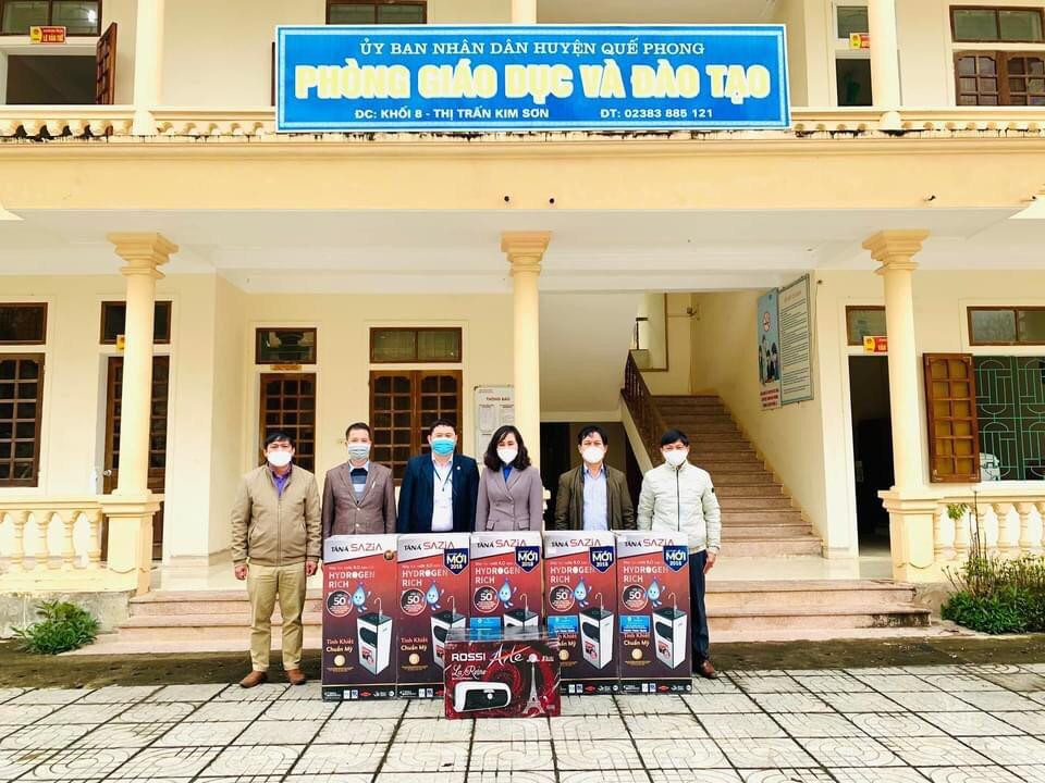 Các sản phẩm máy lọc nước, máy nước nóng được trao tặng tại điểm trường tại huyện Quế Phong, Nghệ An