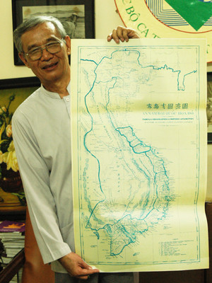 Bản đồ An Nam Đại quốc họa đồ của Taberd xuất bản năm 1838 (có ghi Hoàng Sa của Việt Nam) được đặc san Sử Địa in lại để truyên truyền về chủ quyền của Việt Nam 