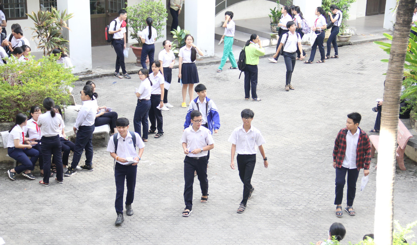 Hàng triệu học sinh cả nước bước vào cuộc đua lớp 10 nóng bỏng ảnh 36