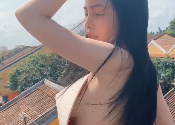 Cô gái khoe ngực trần ở Hội An tiếp tục bị ném đá vì hành động xin lỗi vô duyên ảnh 7 Cô gái khoe ngực trần ở Hội An tiếp tục bị ném đá vì hành động xin lỗi vô duyên ảnh 7