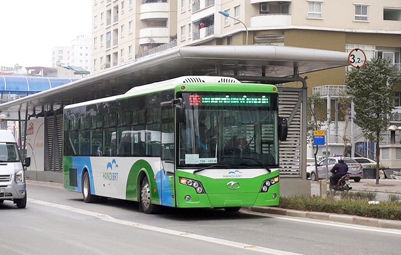 Hà Nội sẽ đưa xe buýt điện vào hoạt động từ năm 2021 ảnh 1