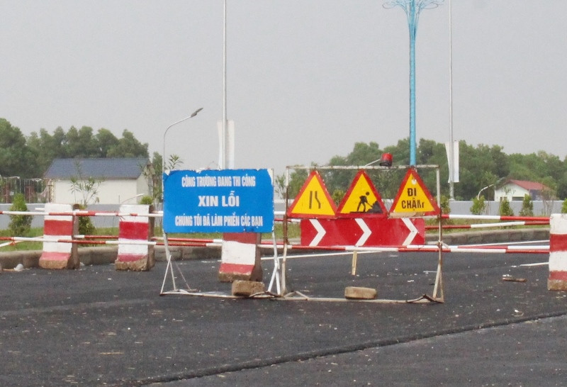 Hội đồng Nghiệm thu Nhà nước nói gì về cao tốc thông xe xong 'cấm' phương tiện? ảnh 1