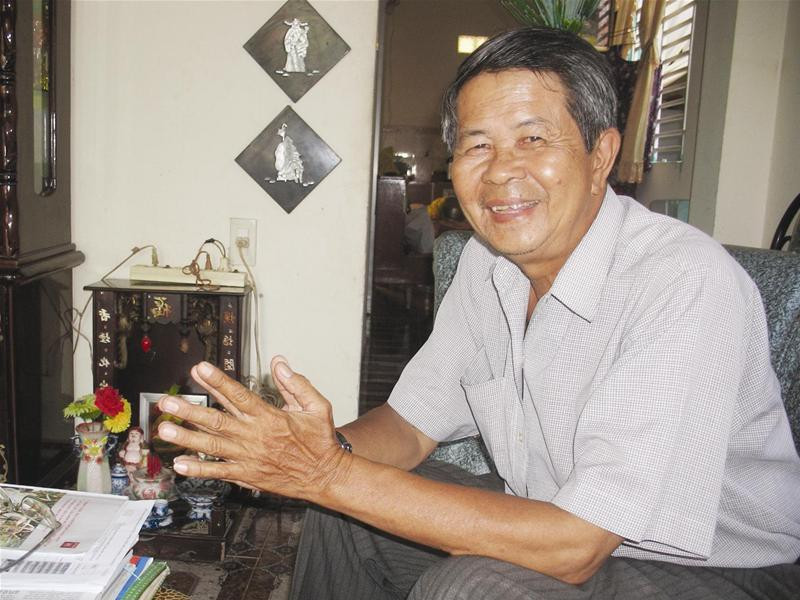 Tác giả Hoài Tường Phong. Ảnh: Sáu Nghệ