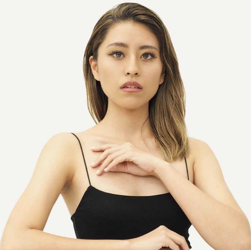 Trong số đó, nhan sắc nhiều cô gái không nhận được đánh giá cao từ khán giả. Nhiều người cho rằng gương mặt thí sinh có nhiều khuyết điểm, chưa phù hợp với cuộc thi nhan sắc.