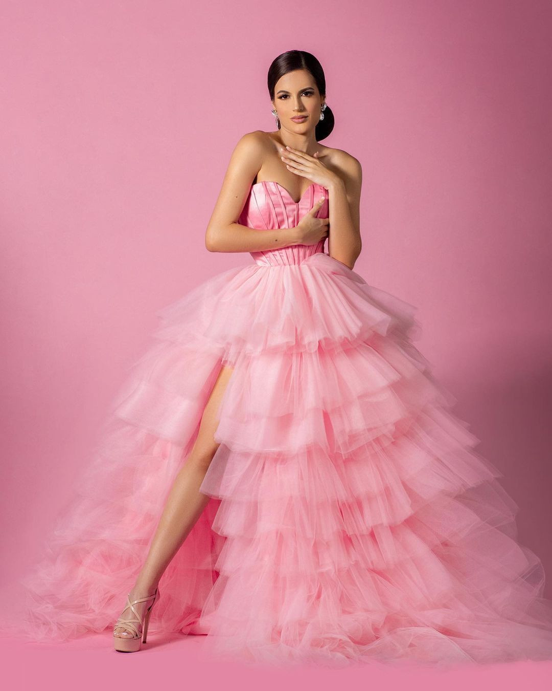 Năm 2022, Venezuela từng cử tới đấu trường Miss Grand một người đẹp ấn tượng đó là Luiseth Materán. Chung cuộc, cô giành vị trí Á hậu 3, tiếp tục giữ vững chuỗi thành tích tốt của Venezuela ở Hoa hậu Hòa bình.