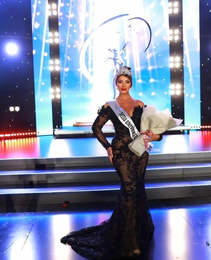 Hoa hậu Hoàn vũ Kosovo 2023 Arbesa Rrahmani năm nay 21 tuổi, đến từ Ferizaj, Kosovo.