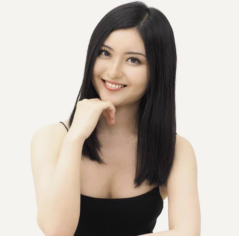 Mới đây, ban tổ chức Hoa hậu Hoàn vũ Nhật Bản đã đăng tải bộ ảnh chân dung chính thức của 34 thí sinh tại cuộc thi năm nay. Bộ ảnh sau khi được công bố gây nhiều tranh cãi về nhan sắc thí sinh.