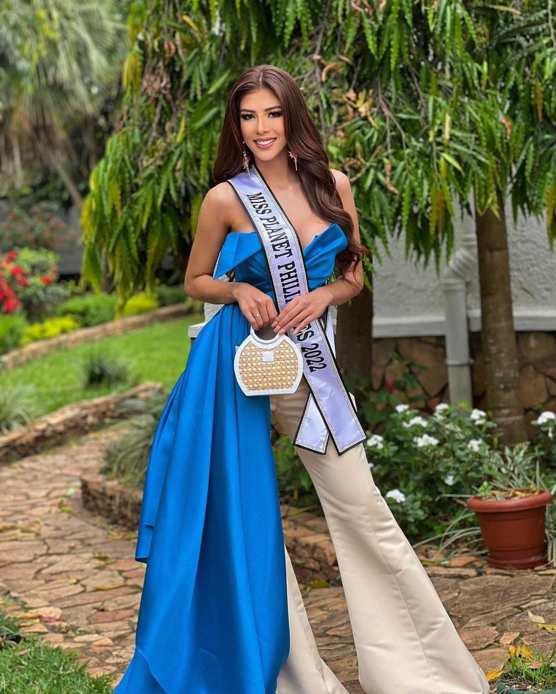 Năm 2022, Nicole Budol đại diện Philippines tham dự Miss Planet International 2022, tuy nhiên cuộc thi sau đó bị hủy vì bê bối. Nhiều khán giả bày tỏ sự tiếc nuối vì cô không có cơ hội thể hiện ở cuộc thi.