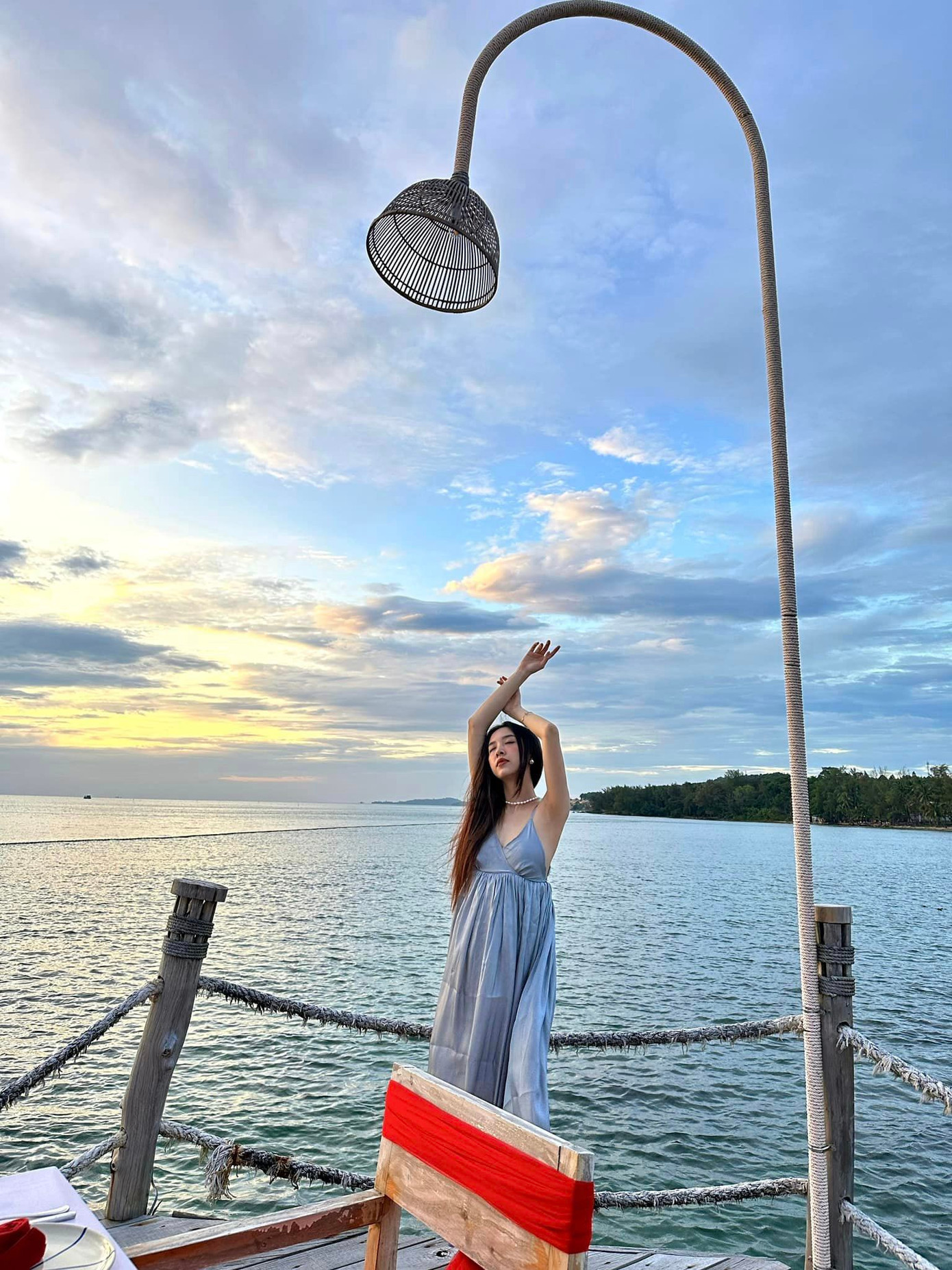 Trong những hình ảnh được chia sẻ, người đẹp không tăng cân quá nhiều khi mang thai.