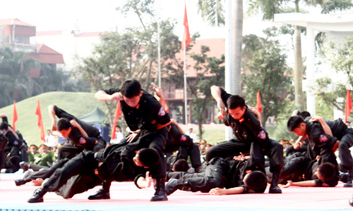 Các động tác tấn công mục tiêu nhanh gọn