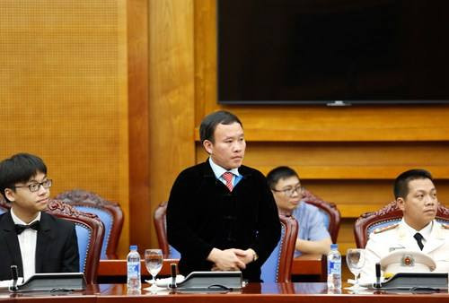 Trao giải 10 gương mặt trẻ Việt Nam tiêu biểu 2016 ảnh 23