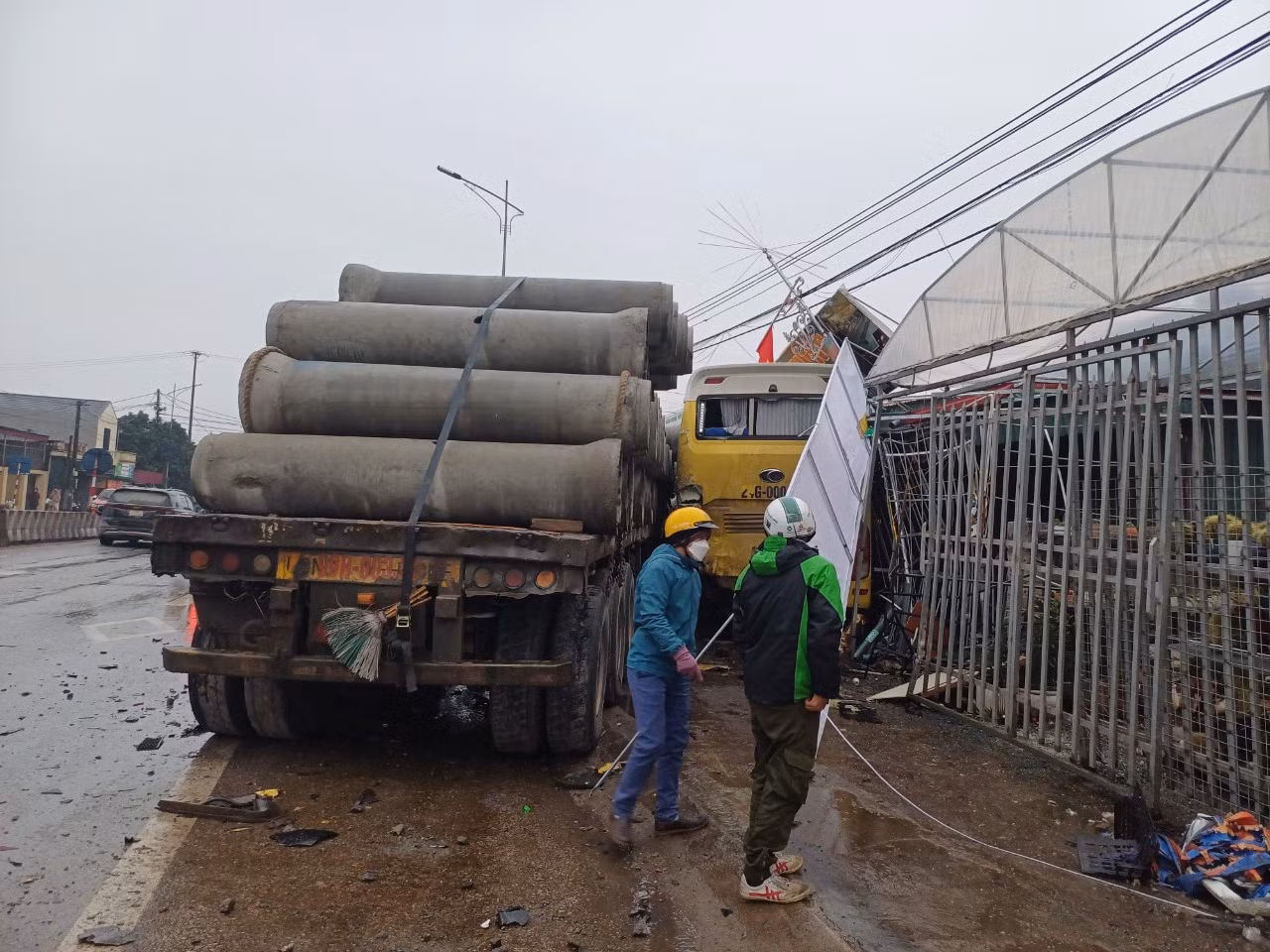 Hiện trường vụ việc. Hiện trường vụ việc.