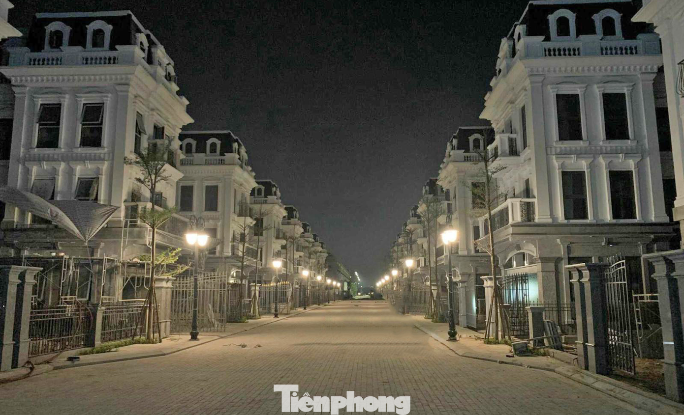 Nhiều môi giới cho rằng việc cắt lỗ biệt thự tới hàng triệu USD như các thông tin đang đăng tải là chưa thể xác định được độ chính xác.