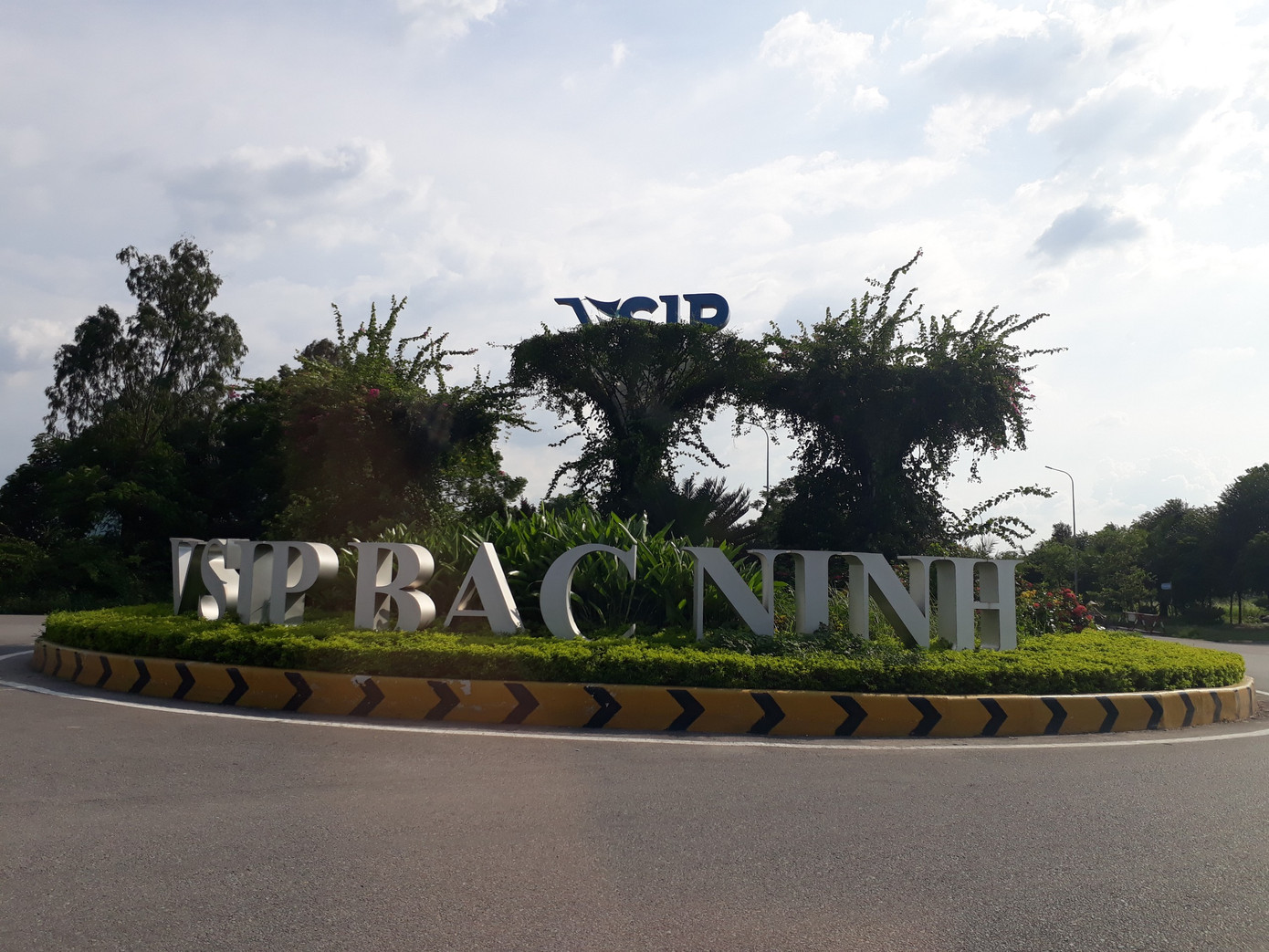 Thanh tra tỉnh Bắc Ninh kiến nghị Sở Xây dựng kiểm tra và xử lý đối với CTCP Đệ Tam trong việc ký 27 hợp đồng huy động vốn khi chưa có Thông báo đủ điều kiện huy động vốn của Sở Xây dựng. Thanh tra tỉnh Bắc Ninh kiến nghị Sở Xây dựng kiểm tra và xử lý đối với CTCP Đệ Tam trong việc ký 27 hợp đồng huy động vốn khi chưa có Thông báo đủ điều kiện huy động vốn của Sở Xây dựng.