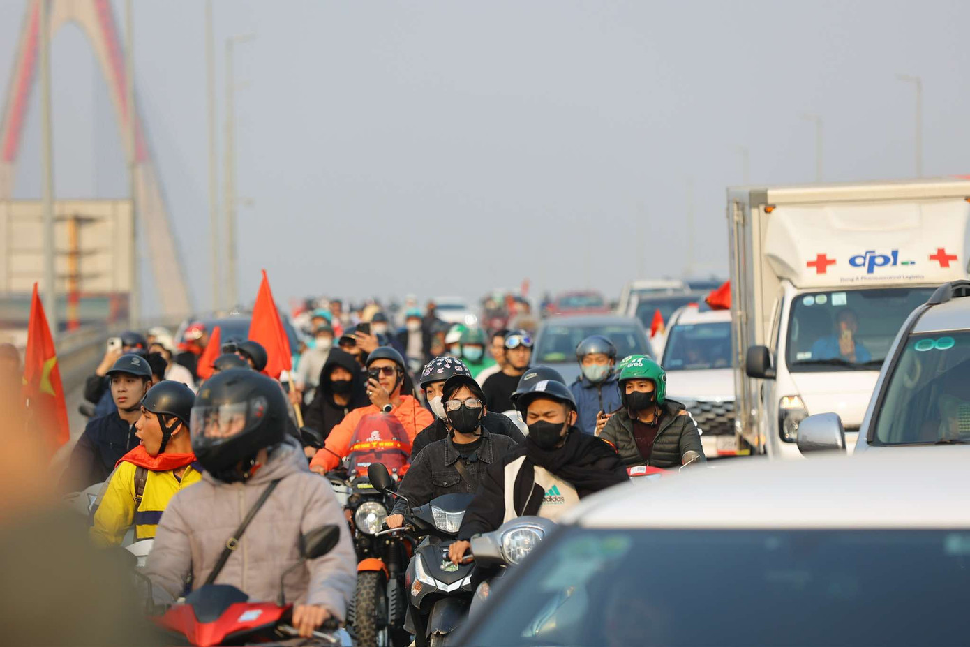 Tuyển Việt Nam ca khúc khải hoàn, người hâm mộ hân hoan chào đón ảnh 29