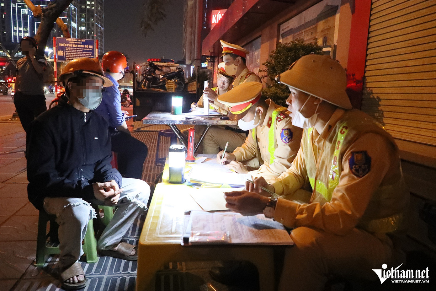 Tài xế Bùi V.H. bị xử phạt 9 triệu đồng. Ảnh: Đình Hiếu