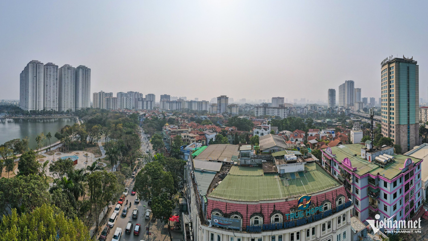 Phường Hoàng Liệt ở phía Tây Nam quận Hoàng Mai có diện tích 4,85 km2, tổng dân số hơn 92.000 người, thuộc cửa ngõ phía Nam Thủ đô, là đầu mối giao thông quan trọng của thành phố.