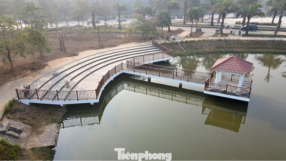 Tính đến 31/12, với 39 hạng mục làm mới, sửa chữa, các đơn vị nhà thầu đã hoàn thiện khoảng 60% khối lượng công việc so với thiết kế ban đầu. Tính đến 31/12, với 39 hạng mục làm mới, sửa chữa, các đơn vị nhà thầu đã hoàn thiện khoảng 60% khối lượng công việc so với thiết kế ban đầu.