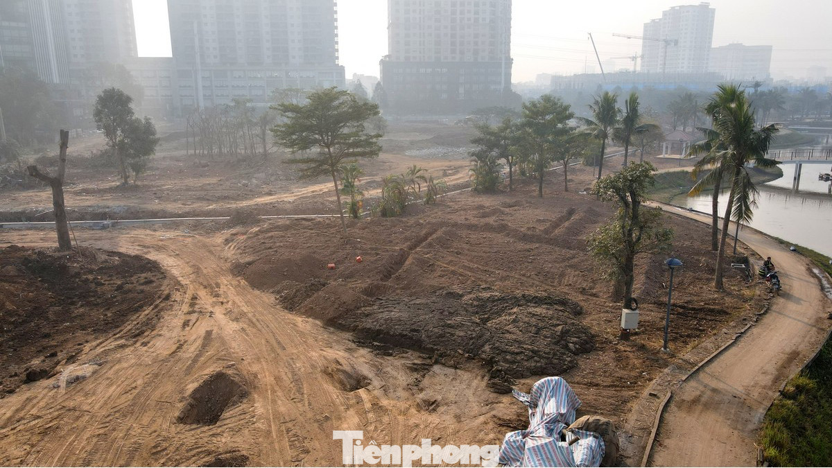 Công trình do Liên danh Tổng Công ty đầu tư và phát triển nhà Hà Nội cùng Công ty Cổ phần đầu tư và xây dựng đô thị làm chủ đầu tư với quy mô 11,8ha. Công trình do Liên danh Tổng Công ty đầu tư và phát triển nhà Hà Nội cùng Công ty Cổ phần đầu tư và xây dựng đô thị làm chủ đầu tư với quy mô 11,8ha.