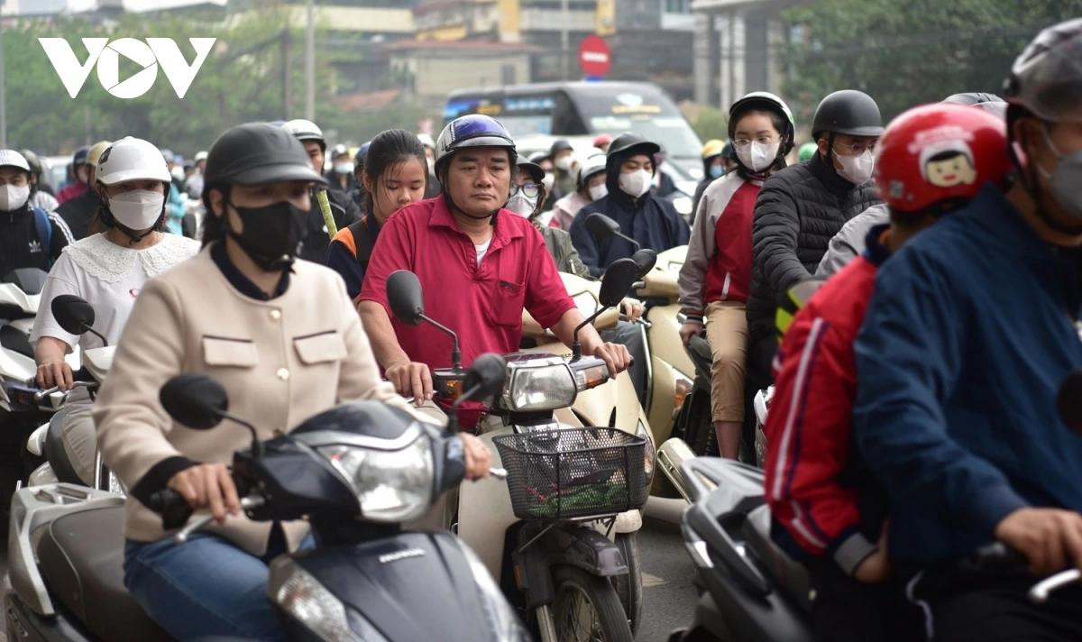 Dòng người dường như "dậm chân tại chỗ" khi qua điểm này