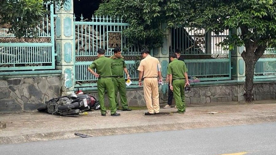 Công an khám nghiệm hiện trường Công an khám nghiệm hiện trường