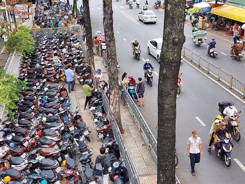 Mức thu phí sử dụng tạm thời lòng đường, vỉa hè tại TPHCM từ 01/01/2024 Mức thu phí sử dụng tạm thời lòng đường, vỉa hè tại TPHCM từ 01/01/2024