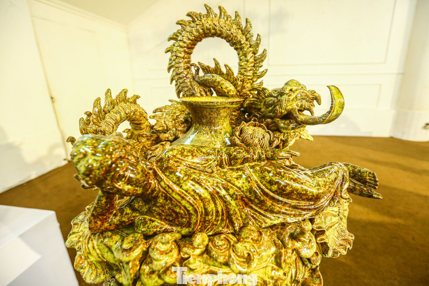 Mỗi tác phẩm đều thể hiện độ tinh xảo, tỷ mỉ của nghệ nhân khi sáng tạo tác phẩm.