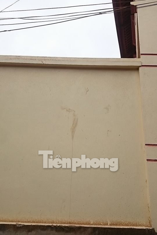 [ẢNH] Cảnh sát khám nghiệm hiện trường vụ thảm sát ở Thạch Thất ảnh 7