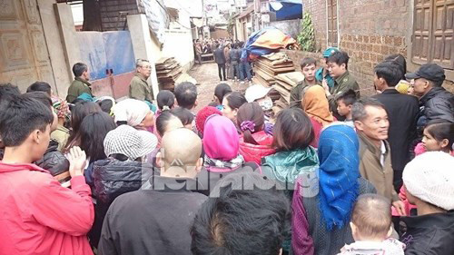 [ẢNH] Cảnh sát khám nghiệm hiện trường vụ thảm sát ở Thạch Thất ảnh 8