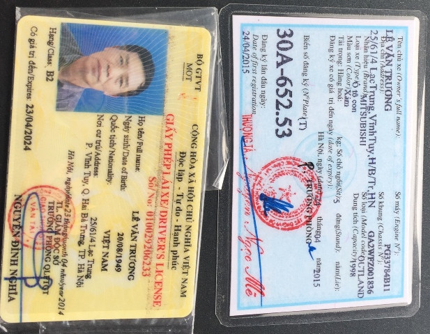 Tước hàng loạt phù hiệu Bộ Công an gắn trên ô tô tư nhân ảnh 4