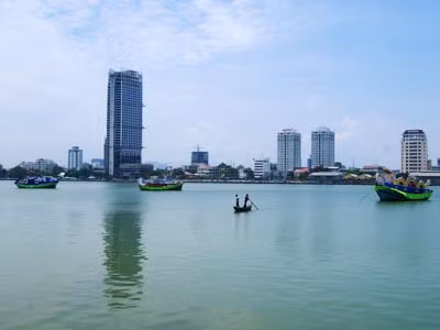 Thuyền hoa hưởng ứng Cuộc thi bắn pháo hao quóc tế