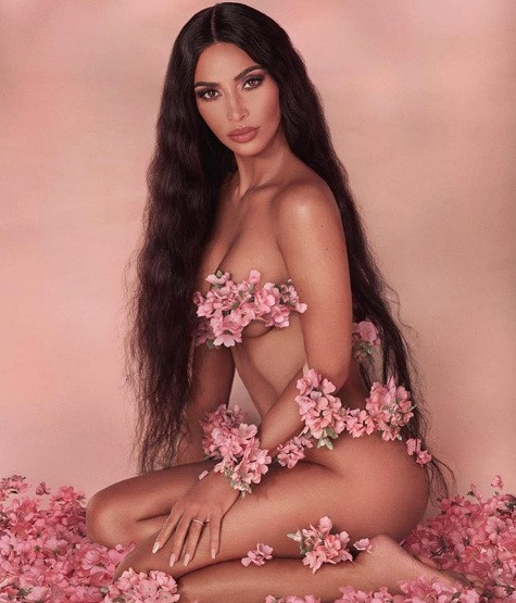 Kim Kardashian khoe dáng ‘đồng hồ cát’ trứ danh ở New York ảnh 7