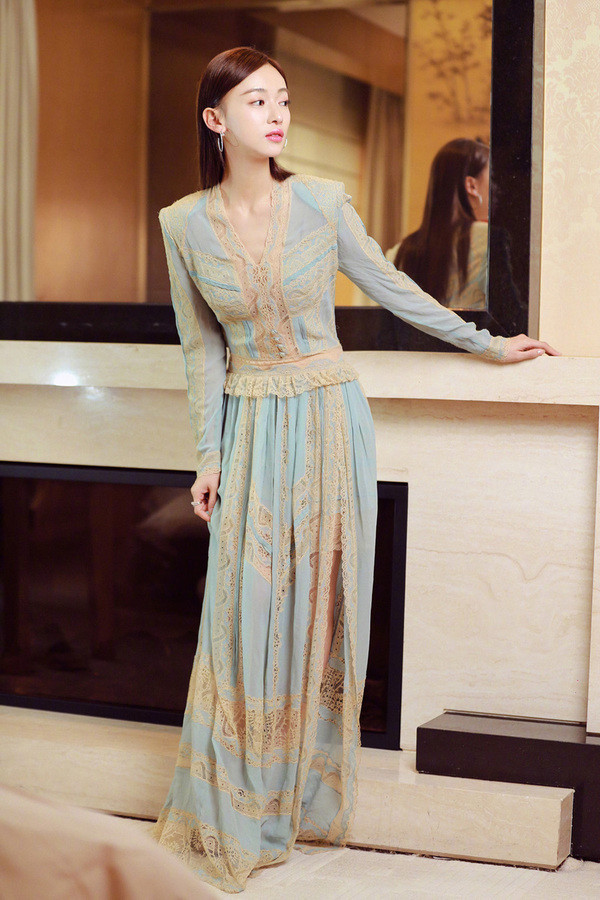 ‘Hoàng Thượng – Anh Lạc’ đẹp đôi tình tứ ngoài đời thực ảnh 8