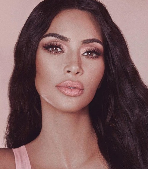 Kim Kardashian khoe dáng ‘đồng hồ cát’ trứ danh ở New York ảnh 8