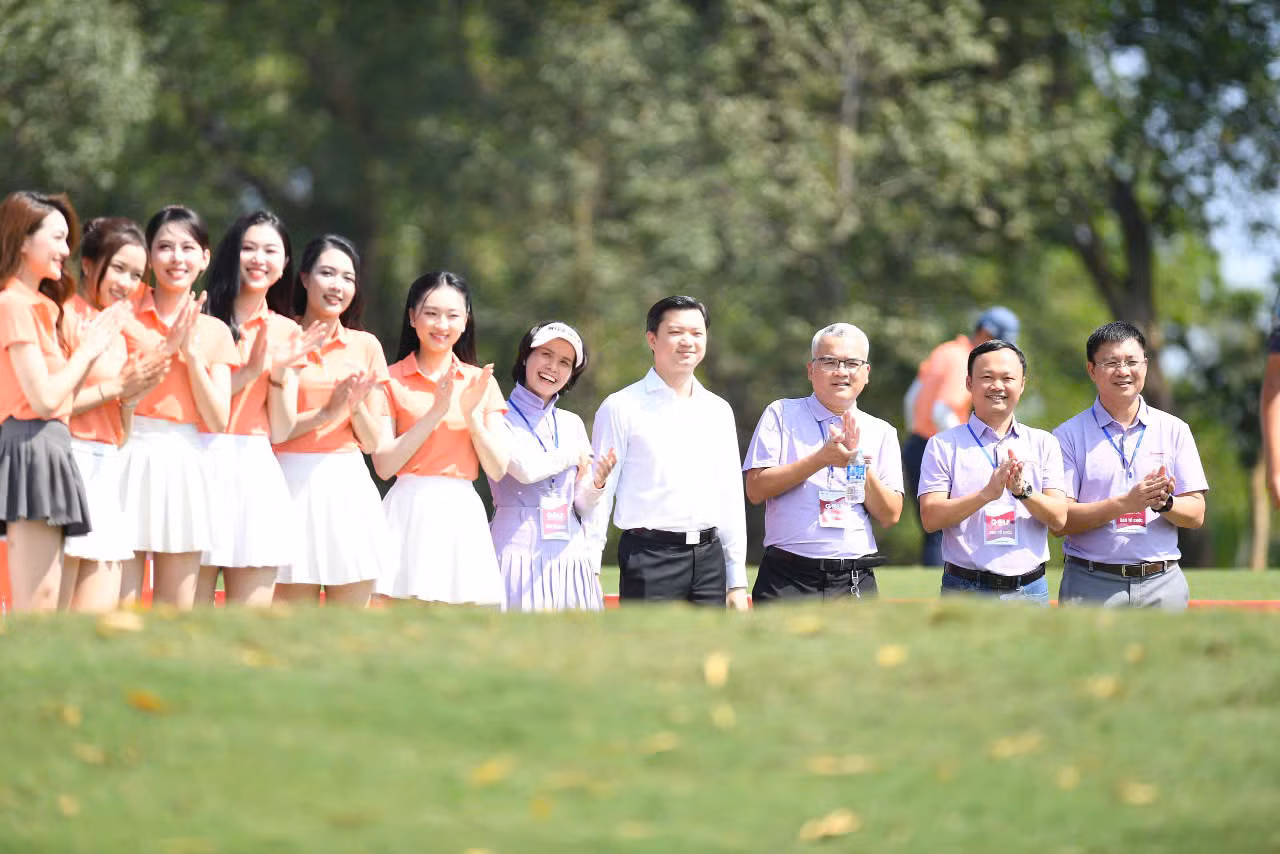 Giải Tiền Phong Golf Championship năm 2024 – Vì tài năng trẻ là sự kiện thể thao do báo Tiền Phong tổ chức nhân dịp chào mừng kỷ niệm 71 năm Ngày thành lập báo Tiền Phong (16/11/1953 - 16/11/2024), đồng thời hướng tới mục tiêu quan trọng là quảng bá và gây quỹ cho các hoạt động của Quỹ Hỗ trợ Tài năng trẻ Việt Nam.