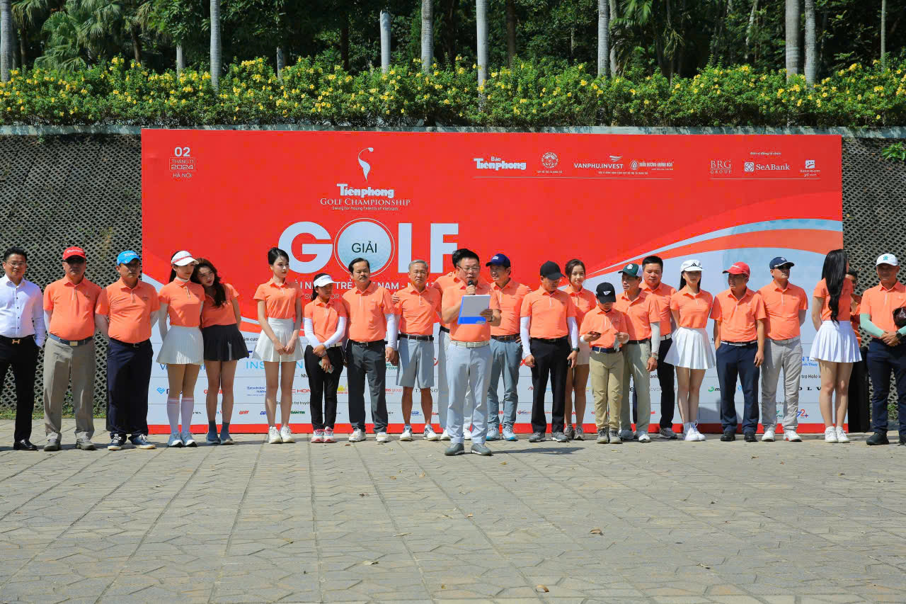 “Trong 7 mùa giải đã qua, với tầm vóc và tính cạnh tranh ngày càng cao, Ban tổ chức Tiền Phong Golf Championship - Vì Tài năng trẻ Việt Nam và Ban giám đốc Điều hành sân golf Kings Island (thuộc Tập đoàn BRG) luôn đặt mục tiêu chất lượng và quy mô giải đấu năm sau cao hơn năm trước. Tại mùa giải thứ 8, tất cả các khâu trong công tác tổ chức, từ sân cỏ, nhân viên điều hành, hỗ trợ đến đội ngũ caddie... đều được Ban tổ chức chuẩn bị chu đáo và kỹ lưỡng nhất có thể, nhằm mang lại trải nghiệm không thể nào quên cho 160 golfer tham dự. Qua đây, Ban tổ chức hy vọng, Tiền Phong Golf Championship sẽ tiếp thêm những nguồn năng lượng tích cực đến cộng đồng golf Việt Nam”, nhà báo Phùng Công Sưởng nói.