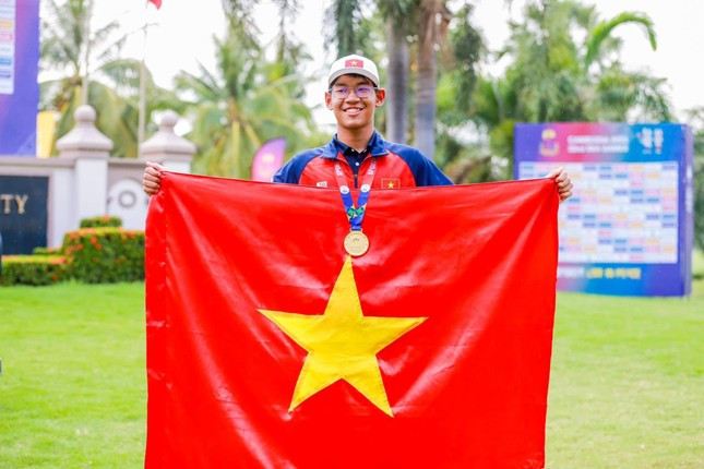 Lê Khánh Hưng từng mang về HCV SEA Games lịch sử cho golf Việt Nam