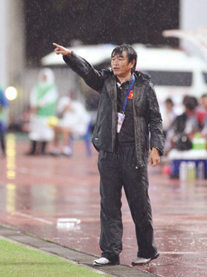 Ông Hùng nói, không có đội nào yếu