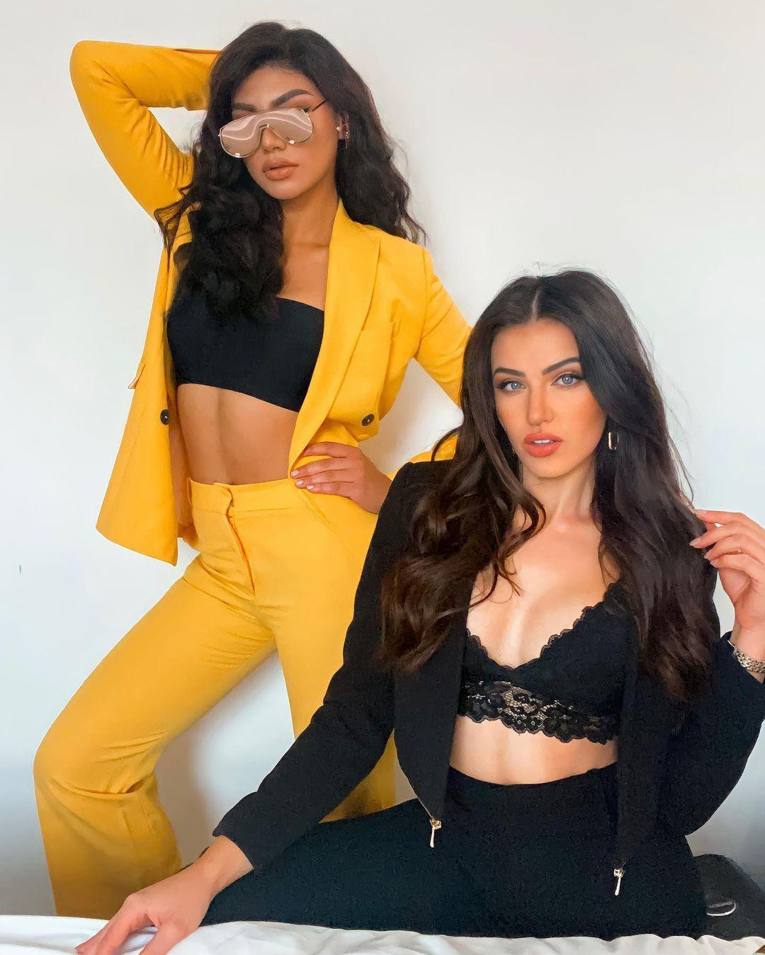 Hai cô gái xinh đẹp Indonesia và Namibia năm nay được xếp cùng phòng với nhau.