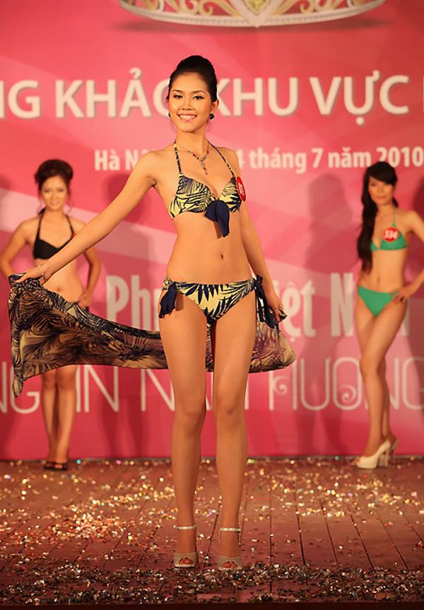 Nhớ nét đẹp duyên dáng mà không kém phần nóng bỏng và sự tự tin trên sân khấu, Thuỳ Dương đã toả sáng tại vòng chung khảo phía Bắc và ghi danh mình vào danh sách các thí sinh tham dự chung kết HHVN 2010.