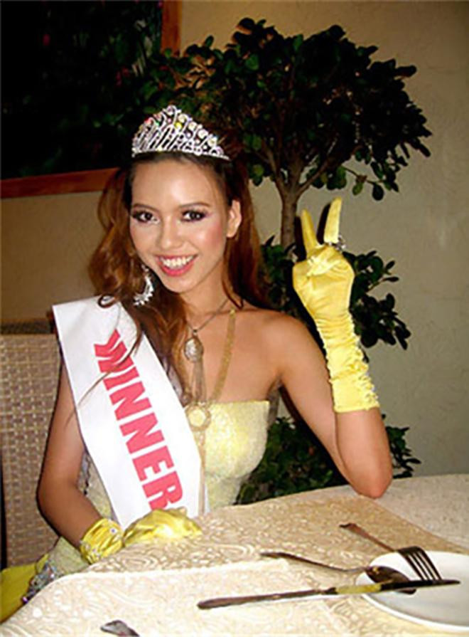 Một năm sau, Vũ Hoàng Điệp bất ngờ dự thi và đăng quang tại cuộc thi Miss International Beauty - Nữ hoàng sắc đẹp Quốc tế 2009.