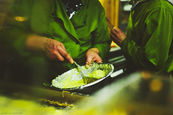 Nơi đây nổi tiếng với nhiều món ăn truyền thống mê hoặc du khách như bánh mật gừng hay bánh hạnh nhân.