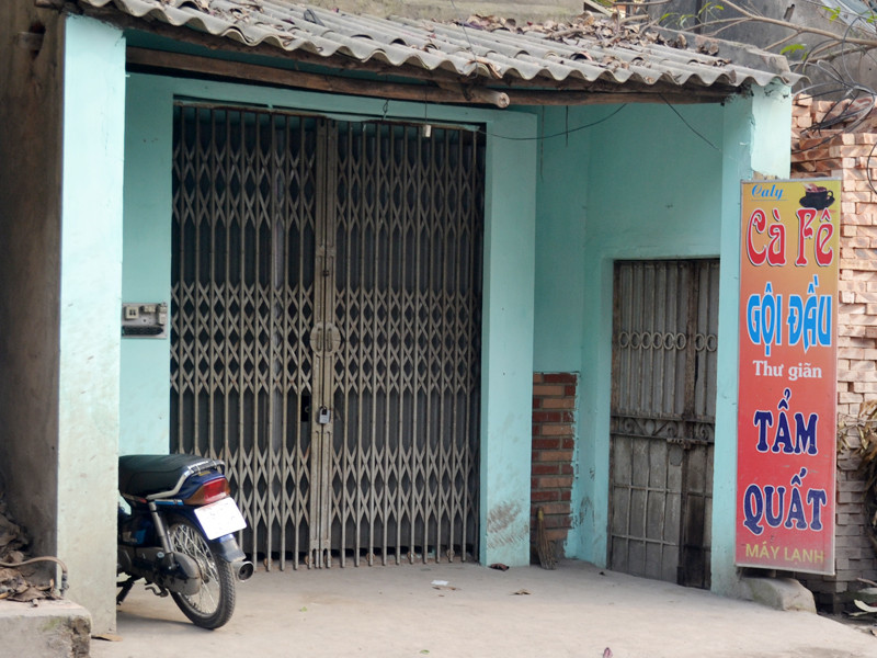 Quán cà phê nơi xảy ra mâu thuẫn ban đầu. Quán cà phê nơi xảy ra mâu thuẫn ban đầu