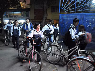 Sau 2 tuần thực hiện việc đổi giờ Sở sẽ tổ chức hội nghị để rút kinh nghiệm để tổng hợp ý kiến về những mặt được và chưa được của các cơ sở, từ đó có kiến nghị. Ảnh: Hoàng Hà (VnExpress)