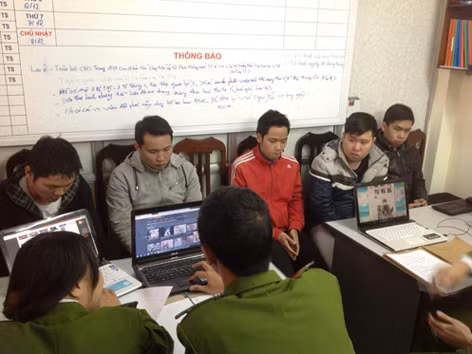 Các đối tượng tại cơ quan công an