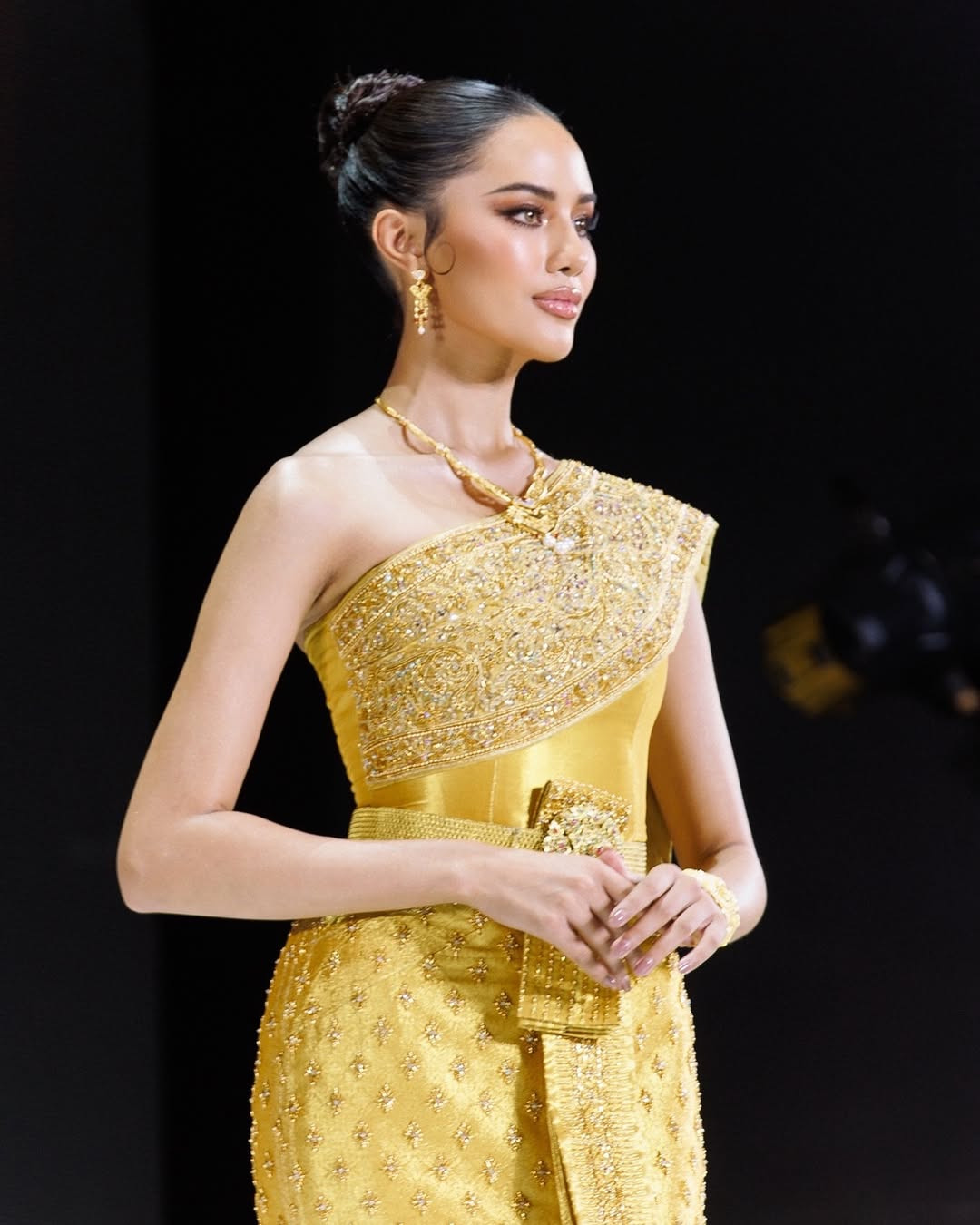 Opal Suchata Chuangsri đã làm nên lịch sử khi trở thành người đẹp Thái Lan đầu tiên đăng quang danh hiệu Hoa hậu Thế giới.